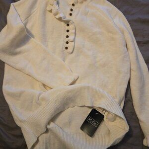 NWT White Sweater Size Large